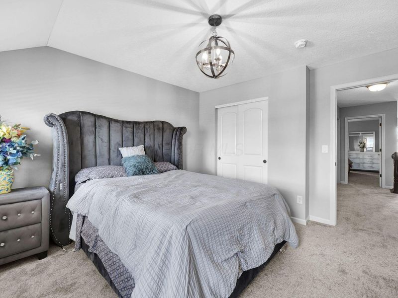5620 Carlisle Drive, Grove City, OH 43123 Photo 37