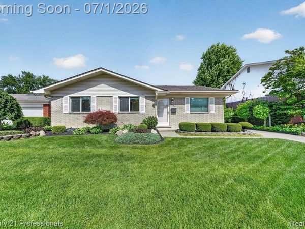 15124 Hix Street, Livonia, MI 48154
