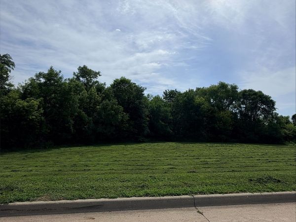 800 E 19th Street S, Newton, IA 50208