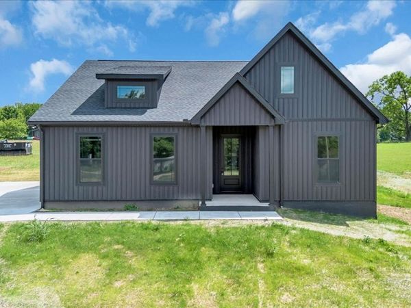 1521 Smartt Station Rd , Morrison, TN 37357