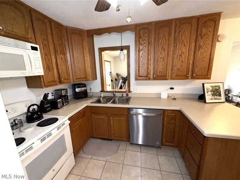 4260 Wedgewood Drive, Austintown, OH 44511 Photo 8