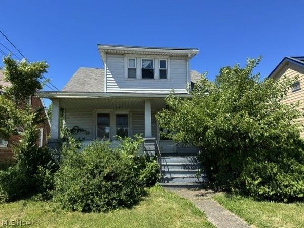 19205 Arrowhead Avenue , Cleveland, OH 44119