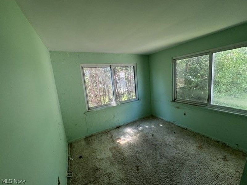 19205 Arrowhead Avenue, Cleveland, OH 44119 Photo 13