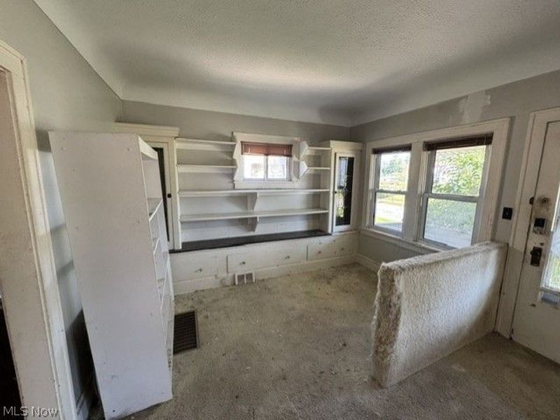 19205 Arrowhead Avenue, Cleveland, OH 44119 Photo 8
