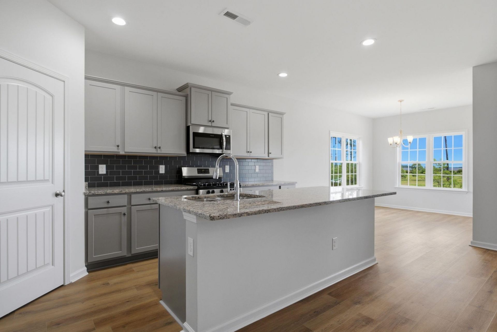 2709 Seaport Circle Photo 12