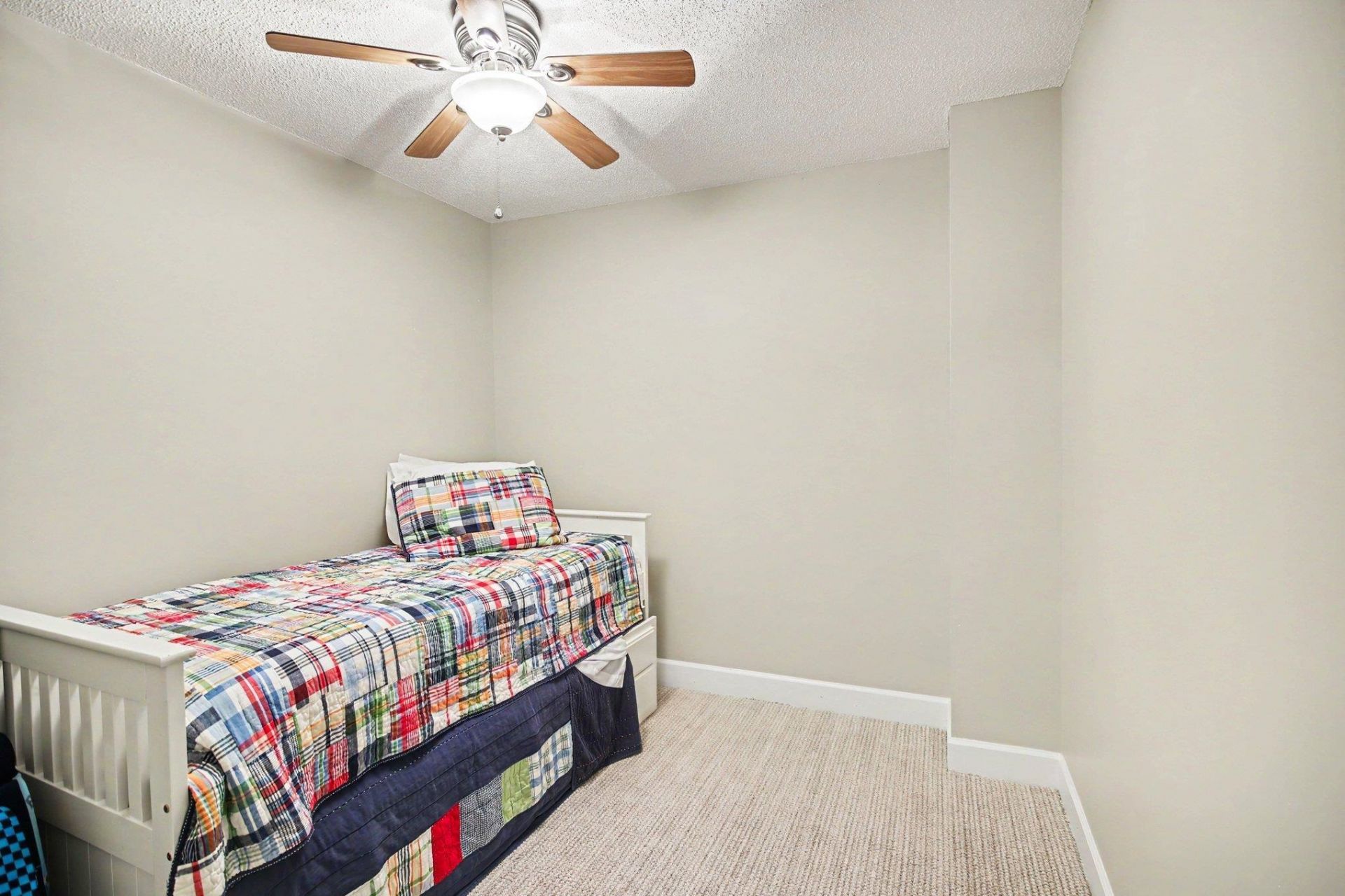 6095 Catalina Dr.  Photo 23