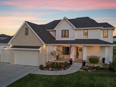 21165 C Street, Elkhorn, NE 68022