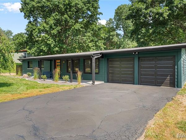 2501 Trossock Lane, St Louis, MO 63122