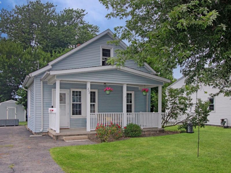 232 Cedar Street, Port Clinton, OH 43452 Photo 2