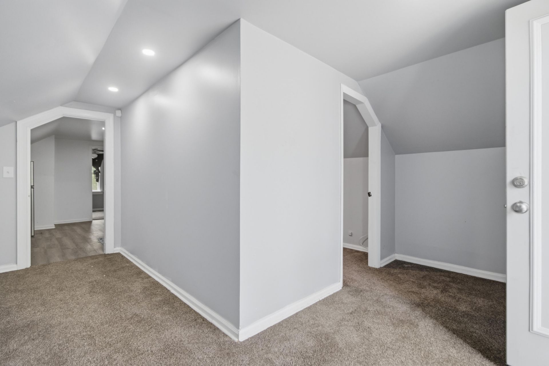 521 Saint Andrews Boulevard Photo 35