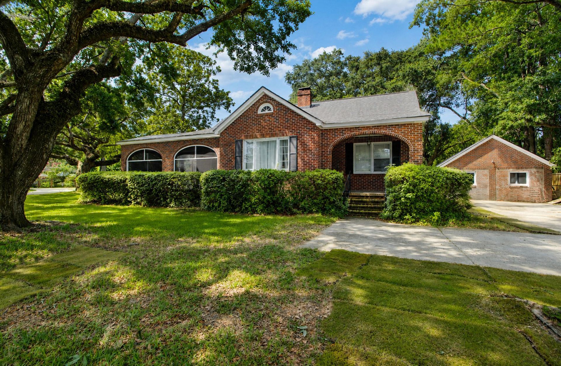 521 Saint Andrews Boulevard Photo 45