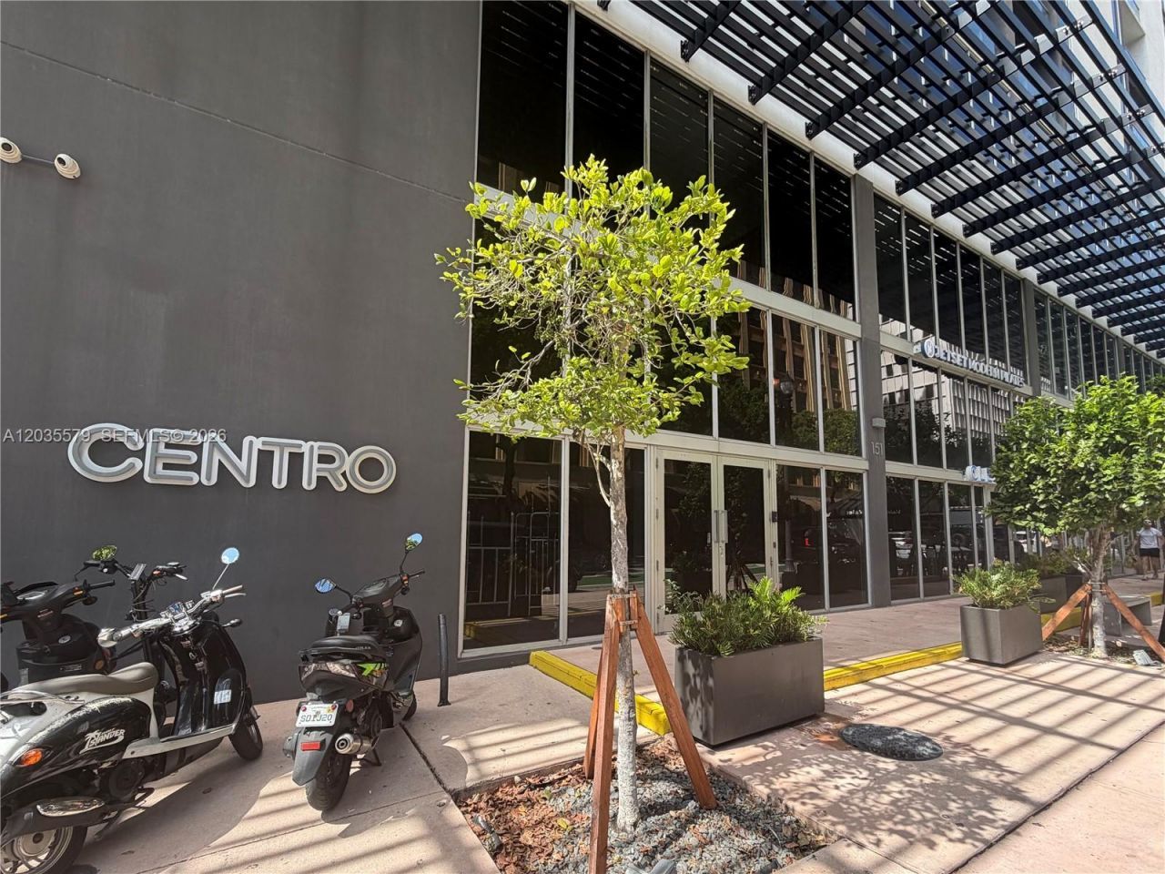 151 SE 1st St, Unit 408, Miami, FL 33131 Photo