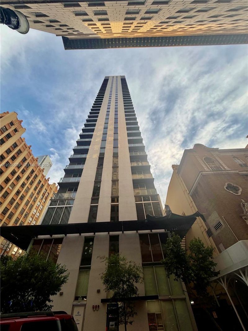 151 SE 1st St, Unit 408, Miami, FL 33131 Photo