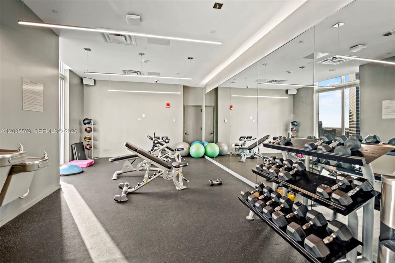 151 SE 1st St, Unit 408, Miami, FL 33131 Photo