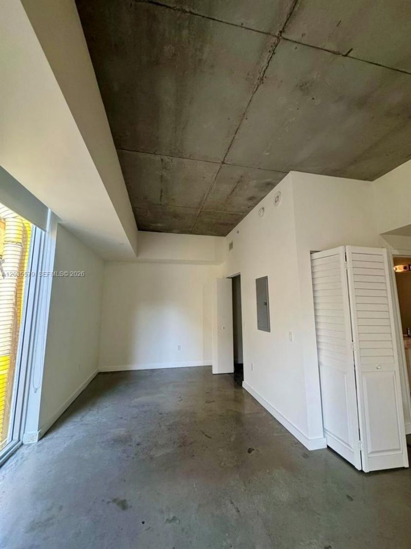 151 SE 1st St, Unit 408, Miami, FL 33131 Photo