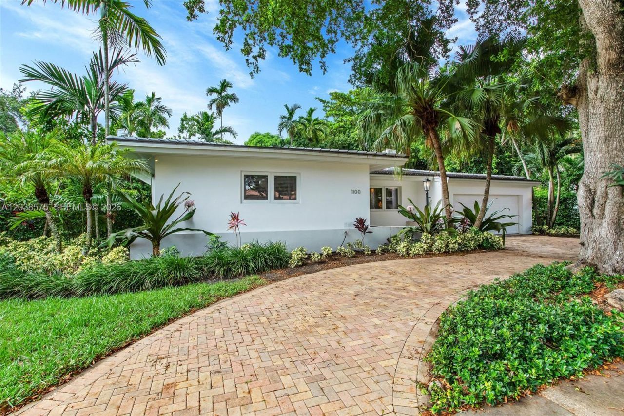 1100 S Alhambra Cir, Coral Gables, FL 33146 Main Photo