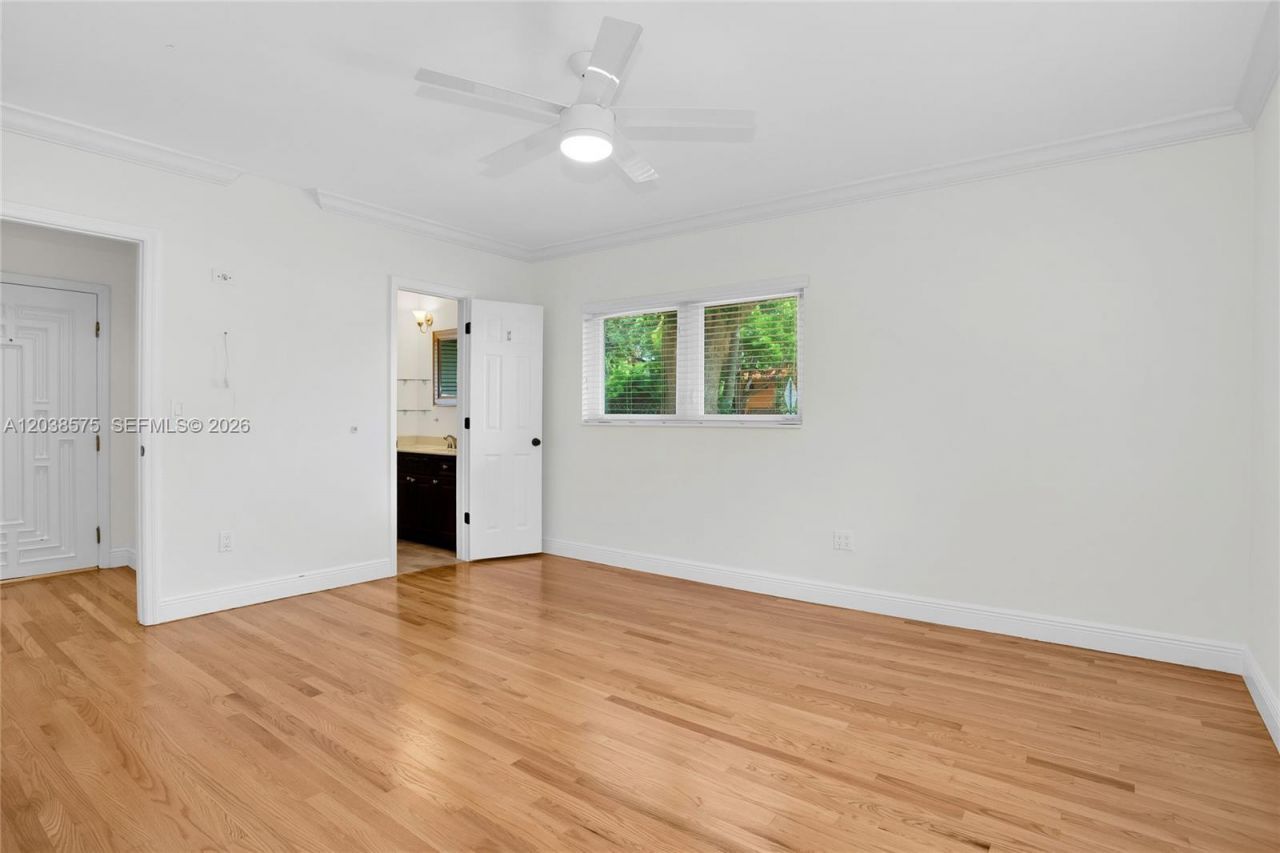 1100 S Alhambra Cir, Coral Gables, FL 33146 Photo