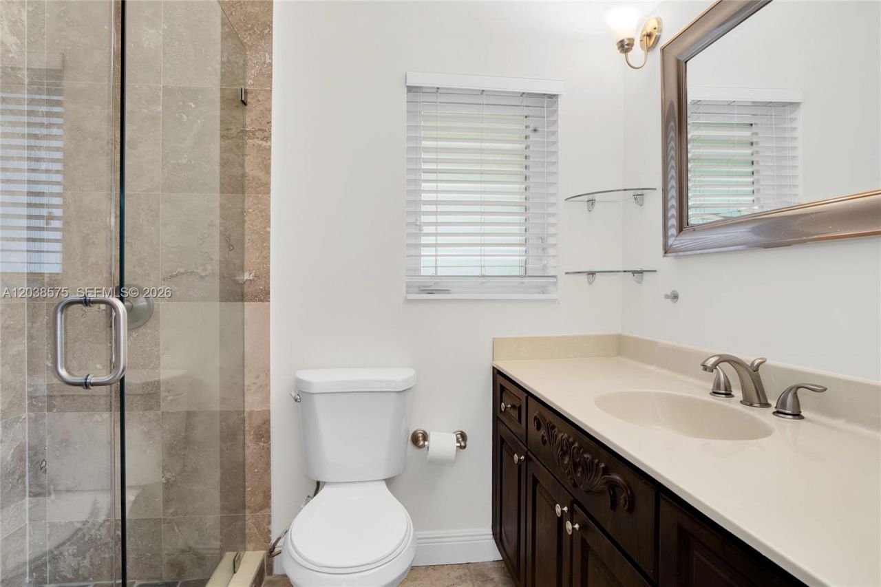 1100 S Alhambra Cir, Coral Gables, FL 33146 Photo