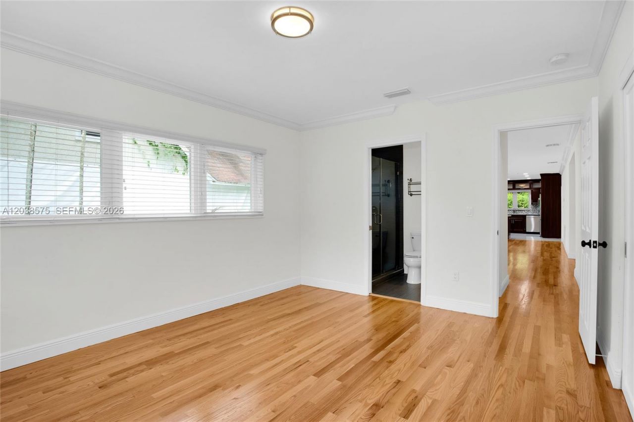 1100 S Alhambra Cir, Coral Gables, FL 33146 Photo