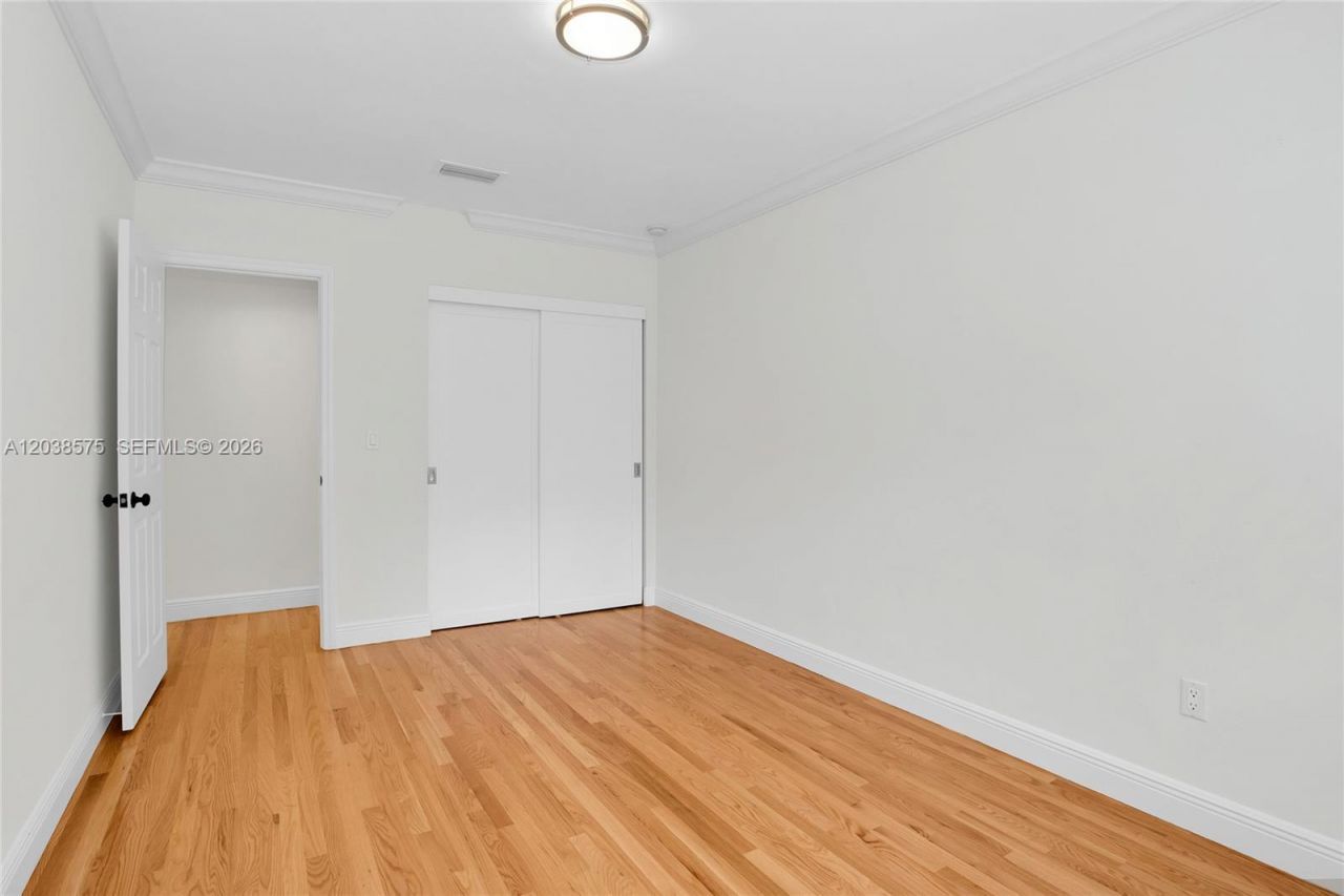 1100 S Alhambra Cir, Coral Gables, FL 33146 Photo