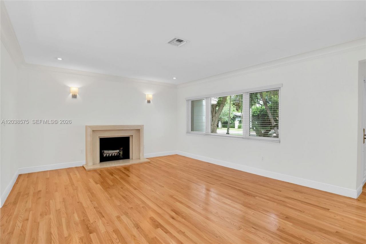 1100 S Alhambra Cir, Coral Gables, FL 33146 Photo