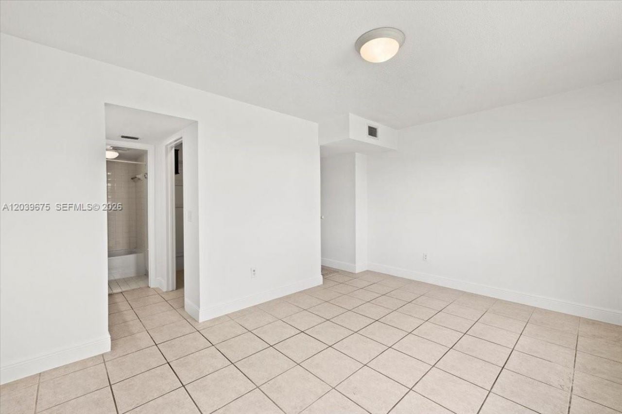 999 Hamilton Dr, Unit 999B, Homestead, FL 33034 Photo