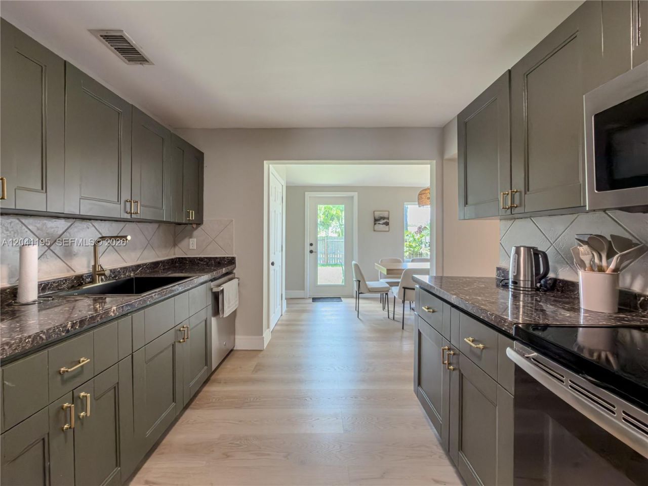 1813 SW 10th St , Unit 1813, Fort Lauderdale, FL 33312 Photo