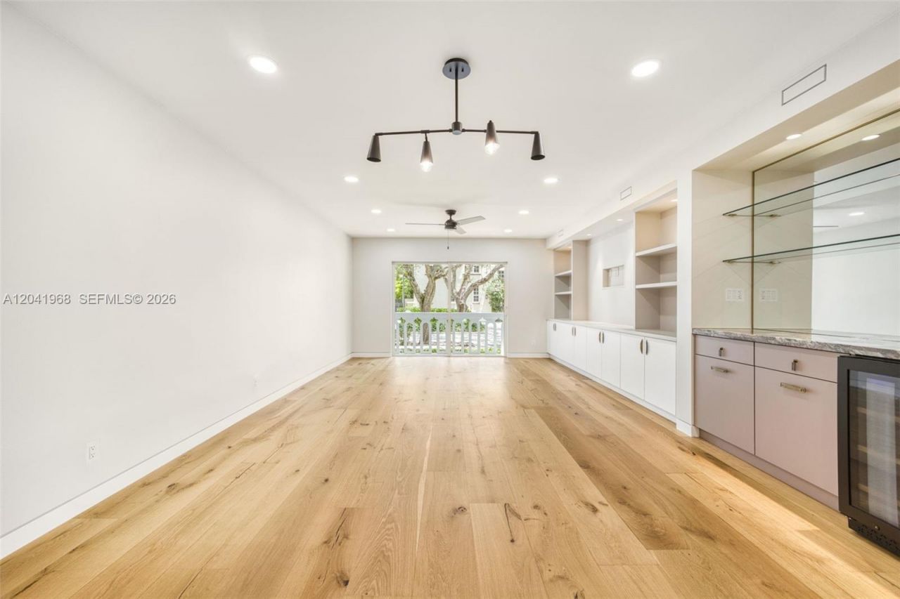 100 Edgewater Dr, Unit 142, Coral Gables, FL 33133 Photo