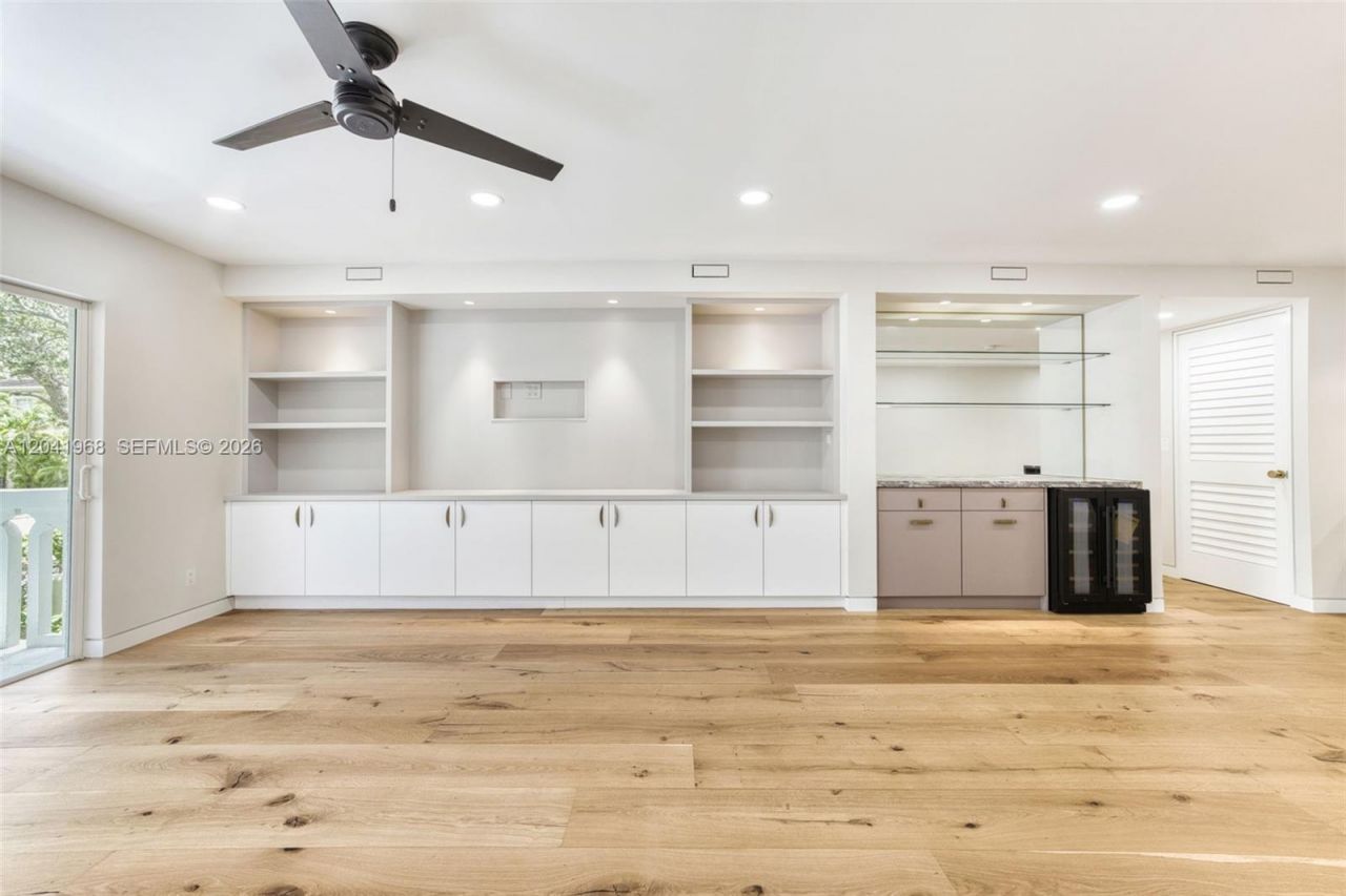 100 Edgewater Dr, Unit 142, Coral Gables, FL 33133 Photo