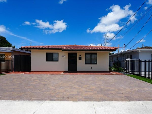 509 NW 57th Ct , Miami, FL 33126
