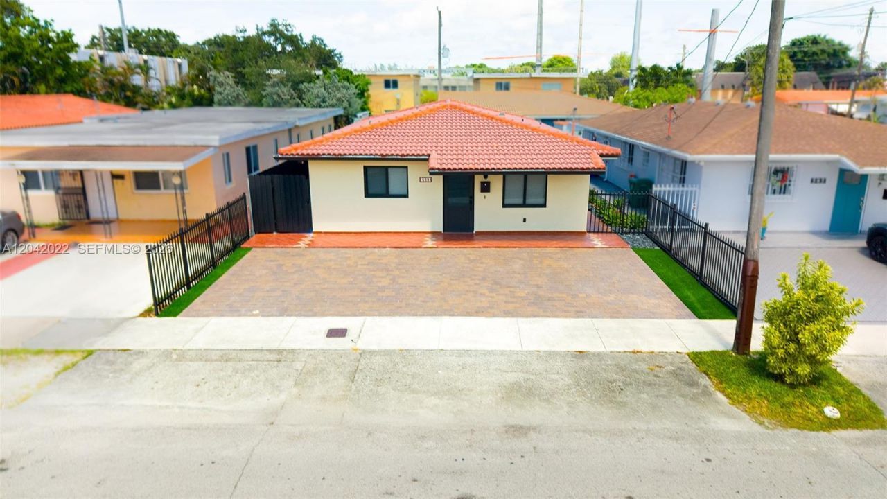 509 NW 57th Ct , Miami, FL 33126 Photo