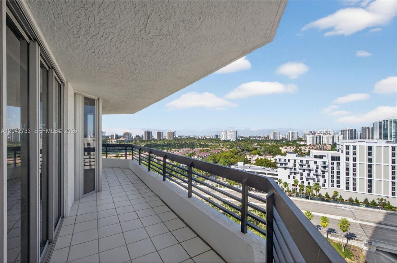 3500 Mystic Pointe Dr , Unit 1804, Aventura, FL 33180 Photo