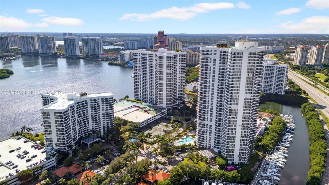3500 Mystic Pointe Dr , Unit 1804, Aventura, FL 33180 Photo