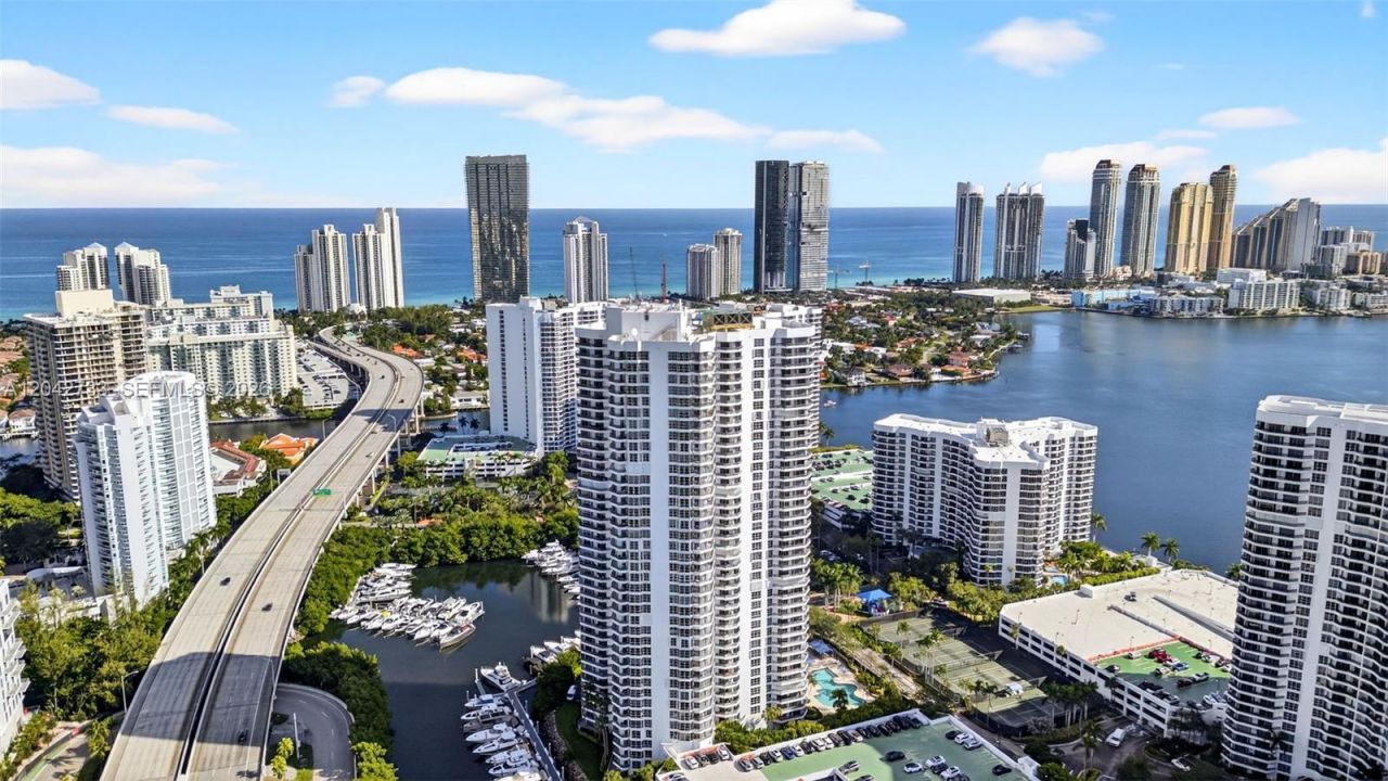 3500 Mystic Pointe Dr , Unit 1804, Aventura, FL 33180 Photo