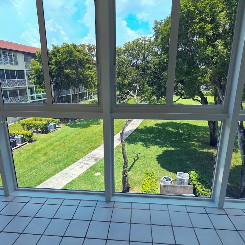 800 SW 131st Ave, Unit 301F, Pembroke Pines, FL 33027 Photo