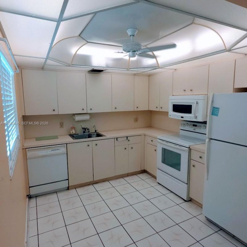 800 SW 131st Ave, Unit 301F, Pembroke Pines, FL 33027 Photo
