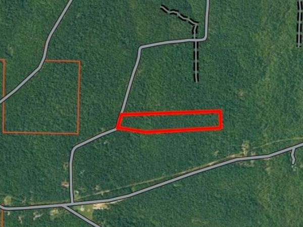 22 Red Fox Rd, Hardy, AR 72542