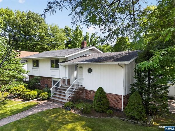 192 Jenkins Drive, Englewood Cliffs, NJ 07632