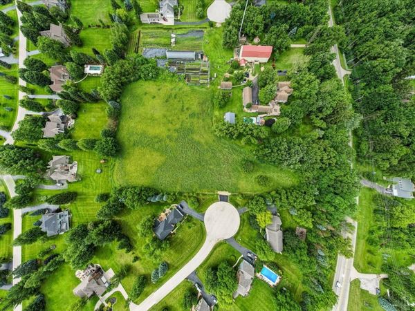 14.17.426.012 Bridlewood Lane, Crystal Lake, IL 60012