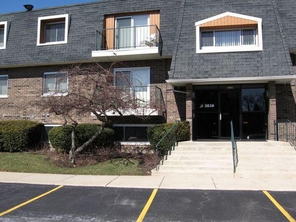 3850 S Parkway Drive , Unit 1F, Northbrook, IL 60062