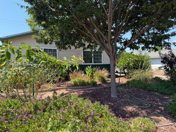 10559 Olson Dr, Rancho Cordova, CA 95670