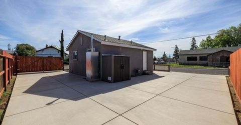 403 Stockton St, Manteca, CA 95337 Photo