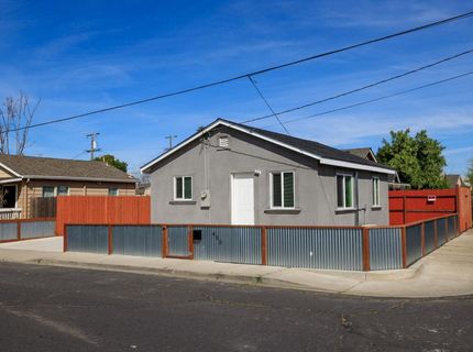 403 Stockton St, Manteca, CA 95337 Photo