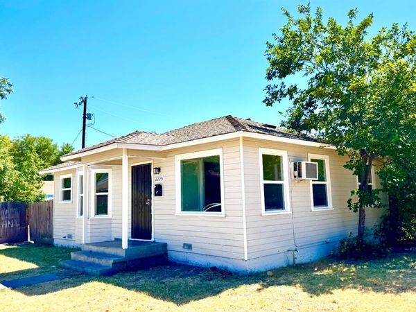 2225 N Sutter St, Stockton, CA 95204
