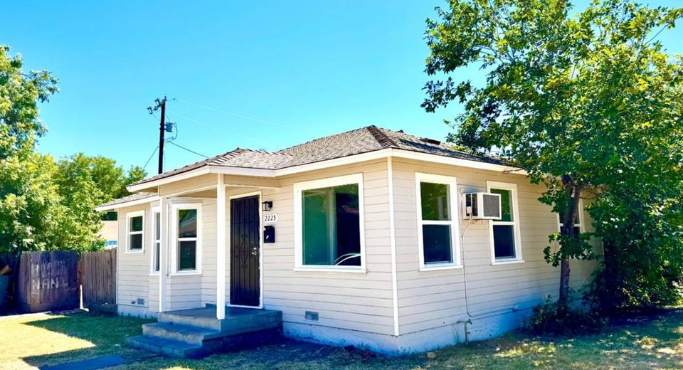2225 N Sutter St, Stockton, CA 95204 Photo