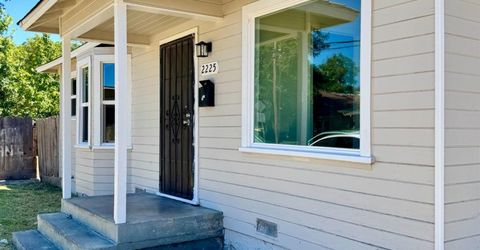 2225 N Sutter St, Stockton, CA 95204 Photo