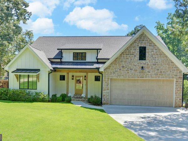 96 Barefoot Bay Road, Hartwell, GA 30643