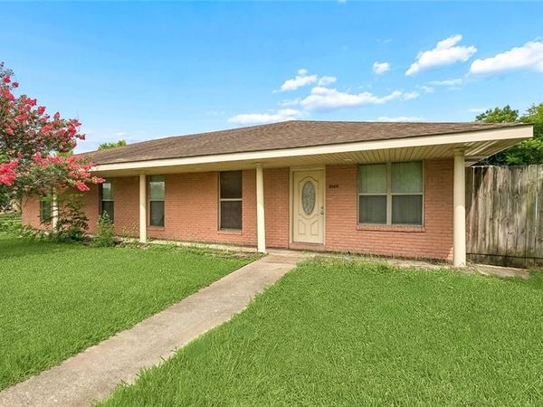2005 MARIETTA Street, Chalmette, LA 70043