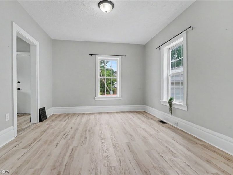 1010 Sawyer Avenue, Akron, OH 44310 Photo 13