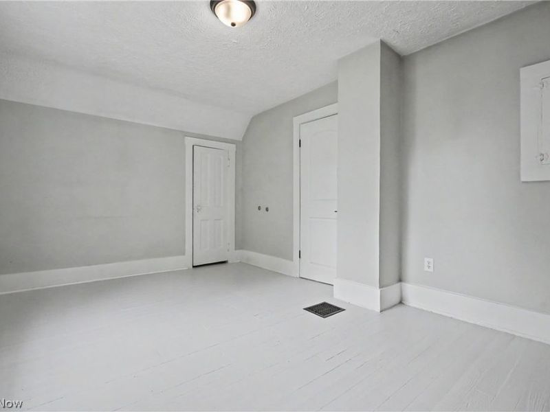1010 Sawyer Avenue, Akron, OH 44310 Photo 17